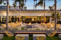Town and Country Resort monkey_bar_lobby
